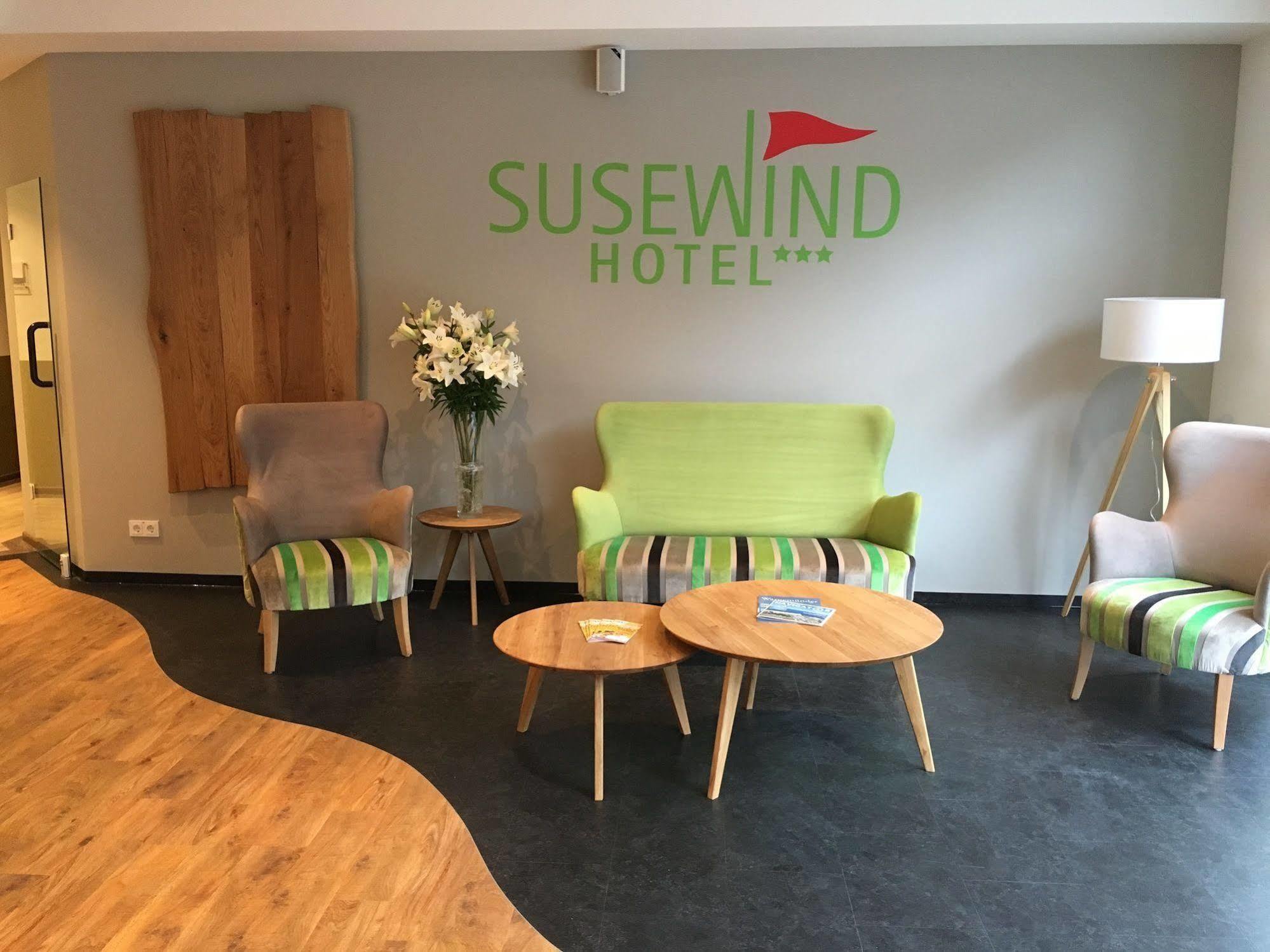ホテル Susewind ロストック エクステリア 写真